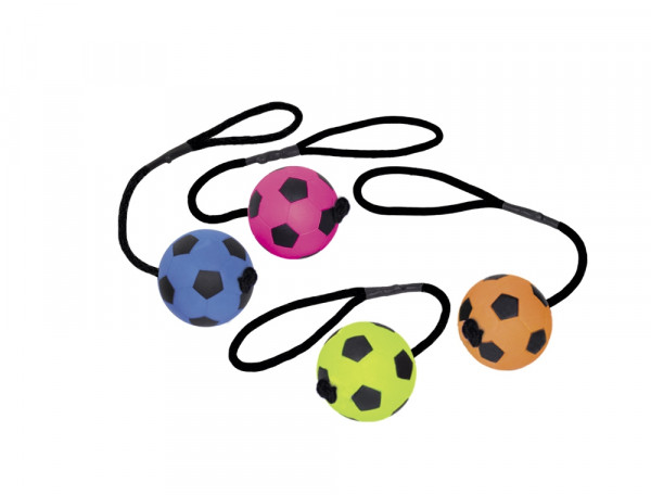 Zabawka dla psa Nobby Foam Rubber Soccer Ball with rope Ø 9cm duża 50cm- pływająca piłka z pianki gumowej z liną - Nobby zdjęcie 1