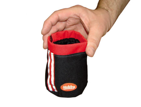 Nylonowa torebka - pojemnik na przysmaki dla psa lub kota Nobby 11x11cm z samozamykający się zatrzaskiem - Nobby zdjęcie 2